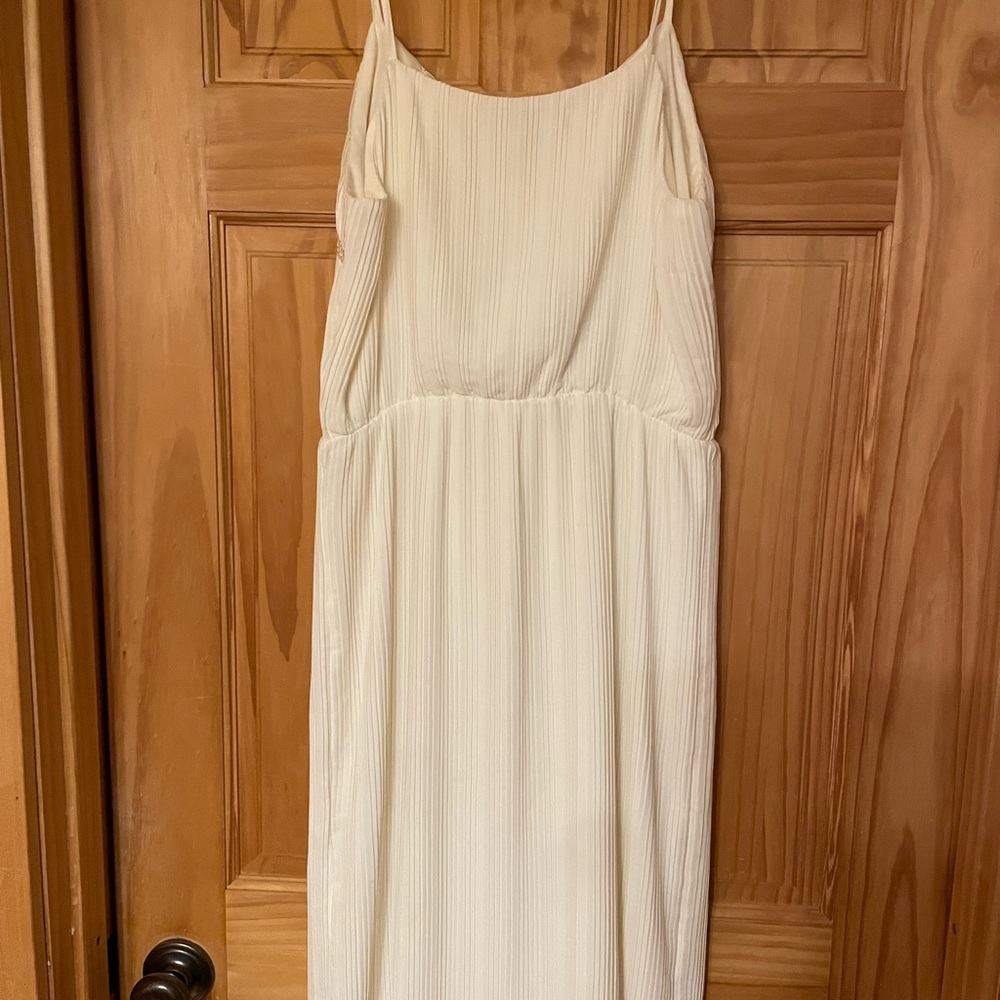 Express Ivory Maxi Dress with Delicate Straps - Picture 2 of 4